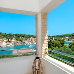 Villa Marceline Prvic Luka