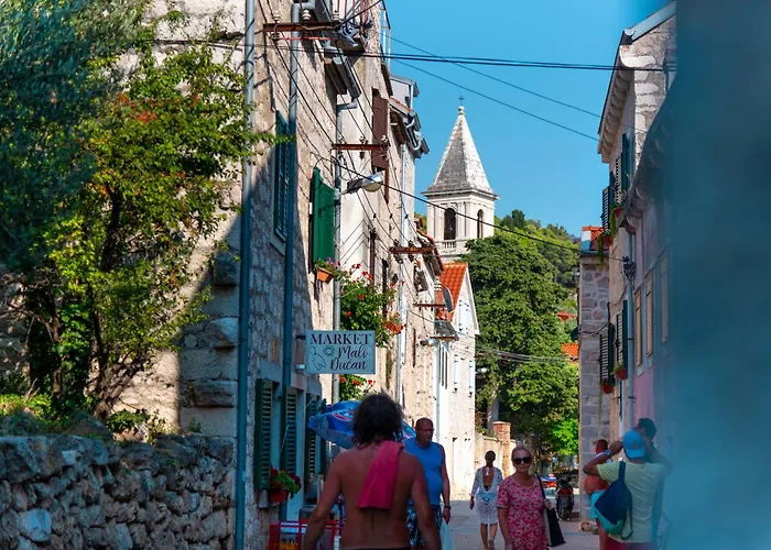 Marceline * Prvić Luka