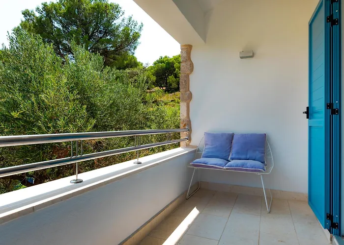 Marceline * Prvić Luka